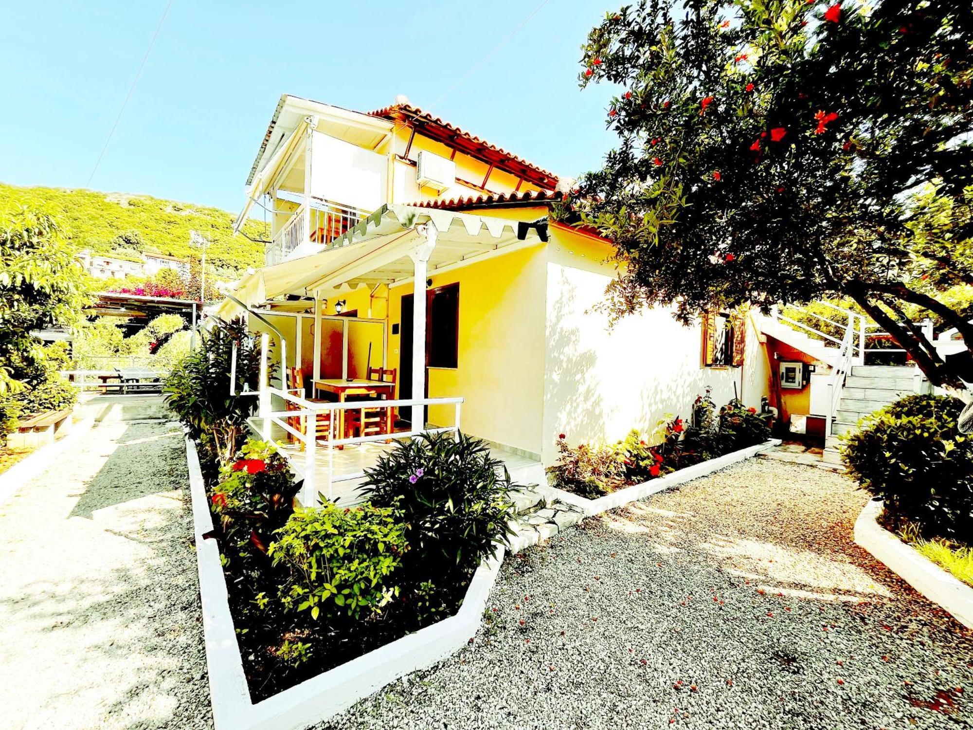 Garden Rooms Himare Buitenkant foto